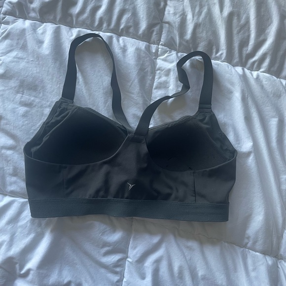 Simple sports bra - Picture 2 of 3